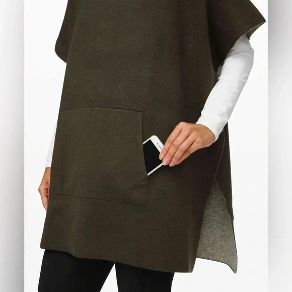 Lululemon All In A Day Hooded Poncho Heathered Highlander / Dark Olive One Size - Picture 4 of 13